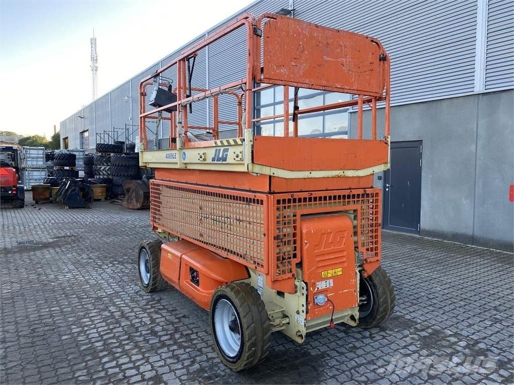JLG 4069 Šķerveida pacēlāji