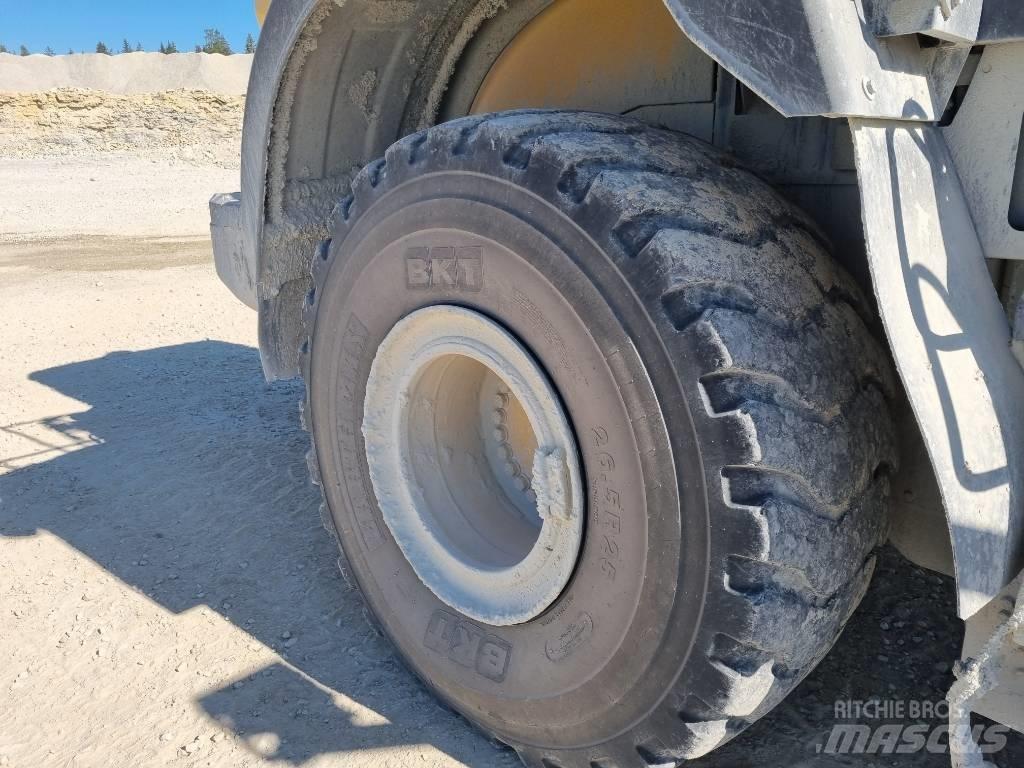 Komatsu WA 470-8 Iekrāvēji uz riteņiem