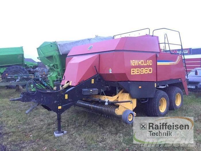 New Holland BB 960 Ķīpu preses