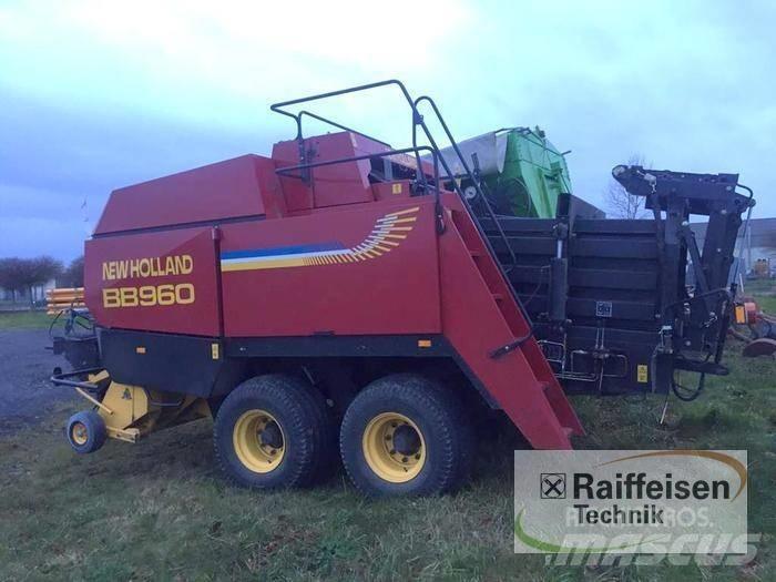 New Holland BB 960 Ķīpu preses