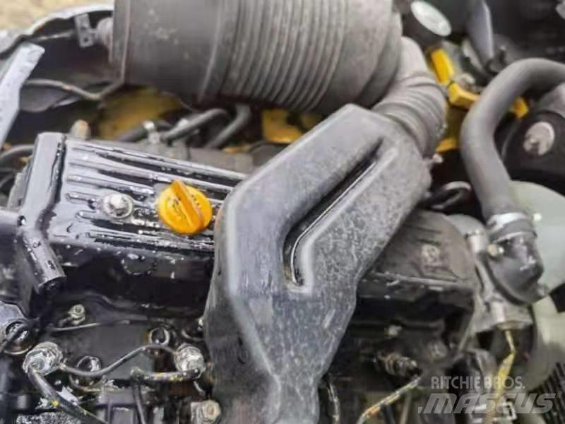 Komatsu 3Ton Tehnika ar dīzeļa dzinēju