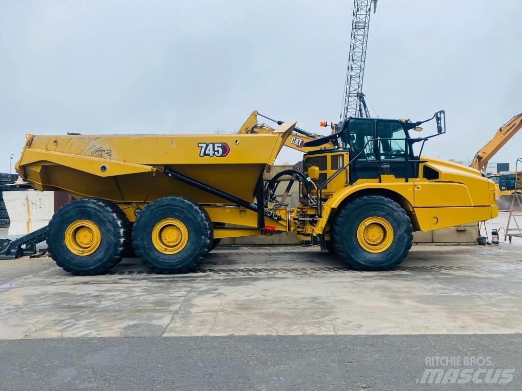 CAT 745 Artikulētie pašizgāzēji