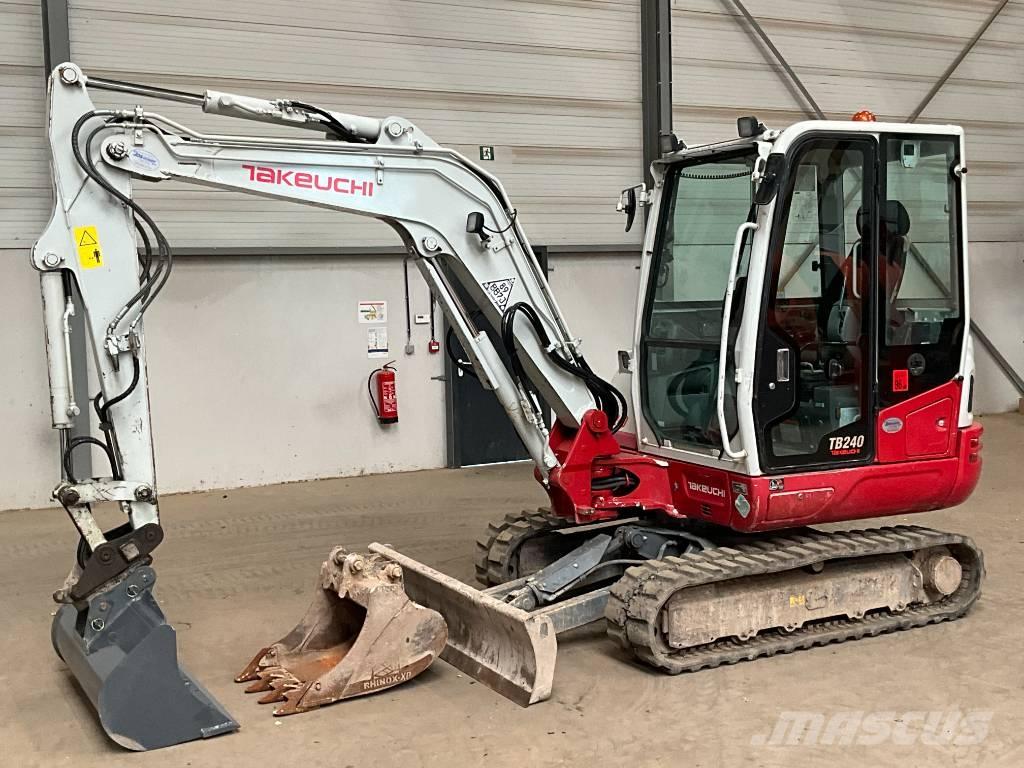 Takeuchi TB 240 Mini ekskavatori < 7 t