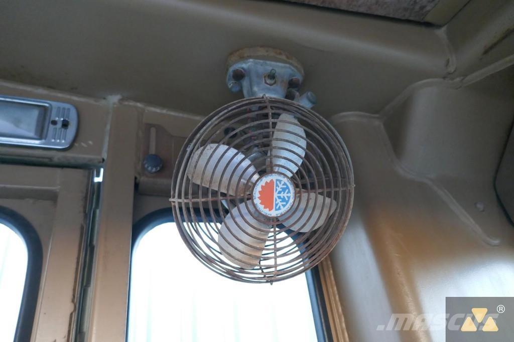 CAT 130G Ex-army Greideri