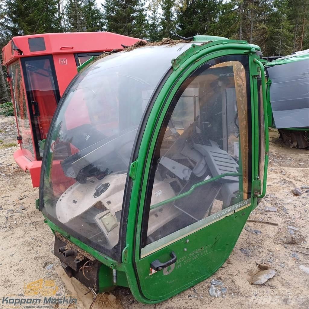 John Deere 1270e Kabīnes un interjers