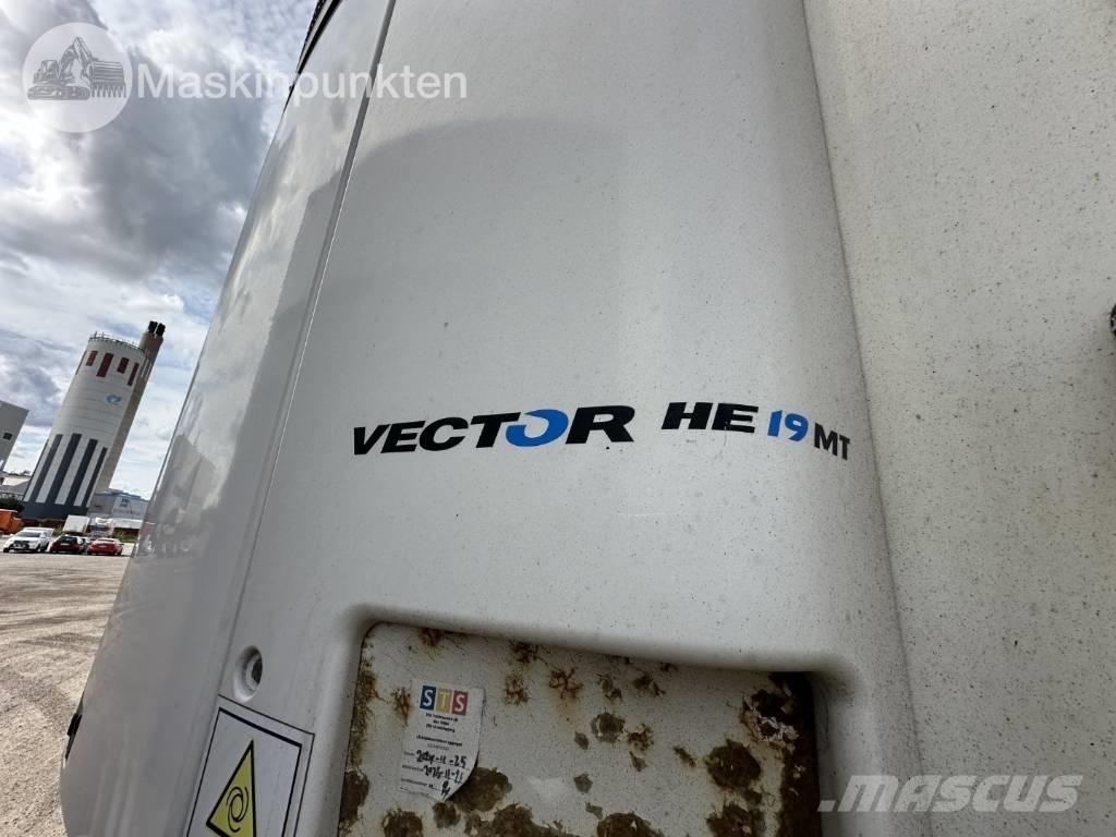 VAK V 4-40 Treileri ar ar temperatūras kontroli