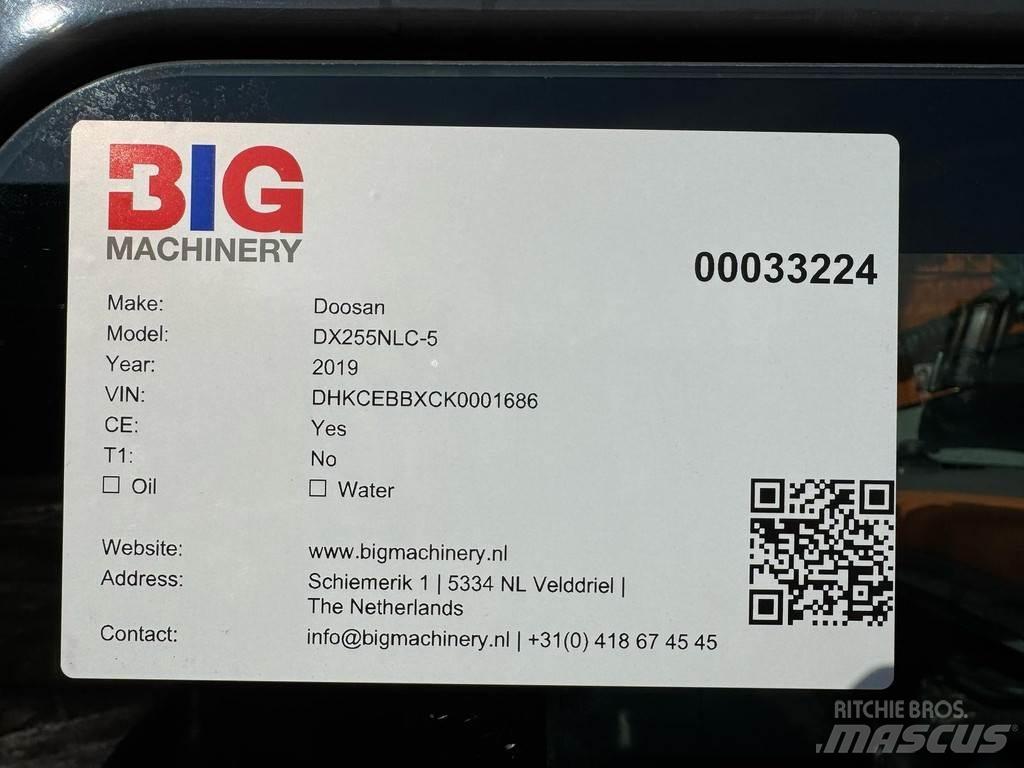 Doosan DX255NLC-5 Kāpurķēžu ekskavatori