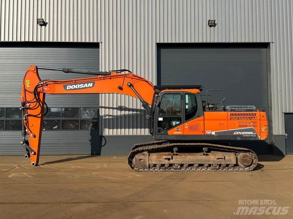 Doosan DX255NLC-5 Kāpurķēžu ekskavatori