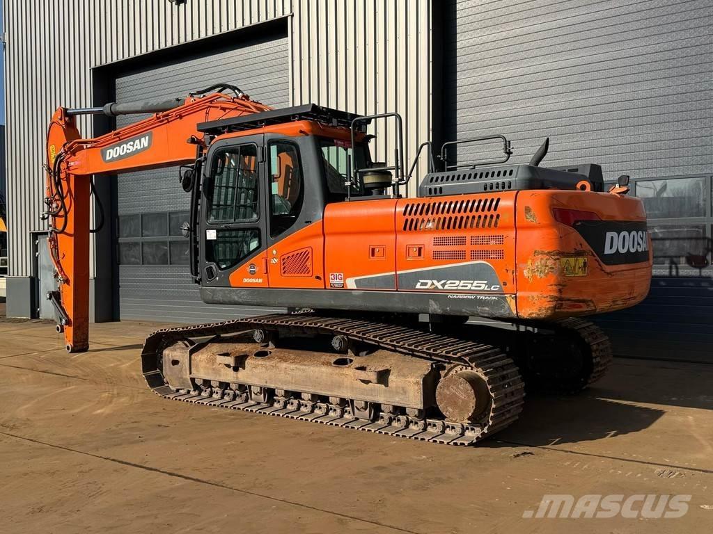 Doosan DX255NLC-5 Kāpurķēžu ekskavatori