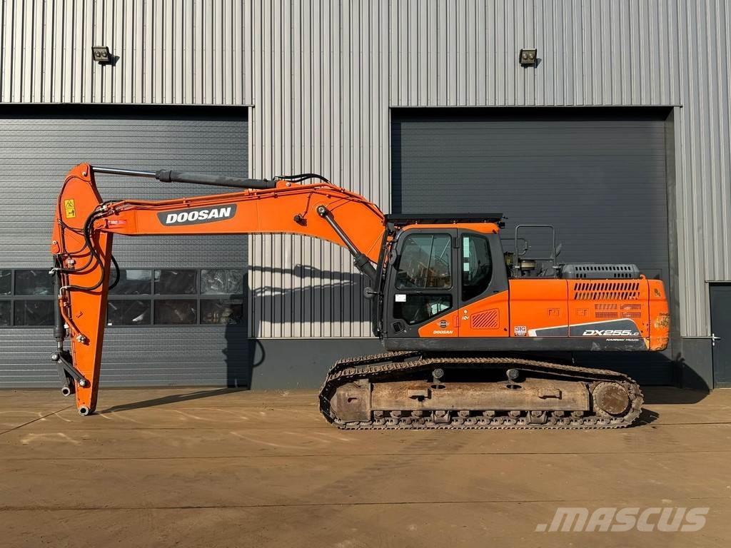 Doosan DX255NLC-5 Kāpurķēžu ekskavatori