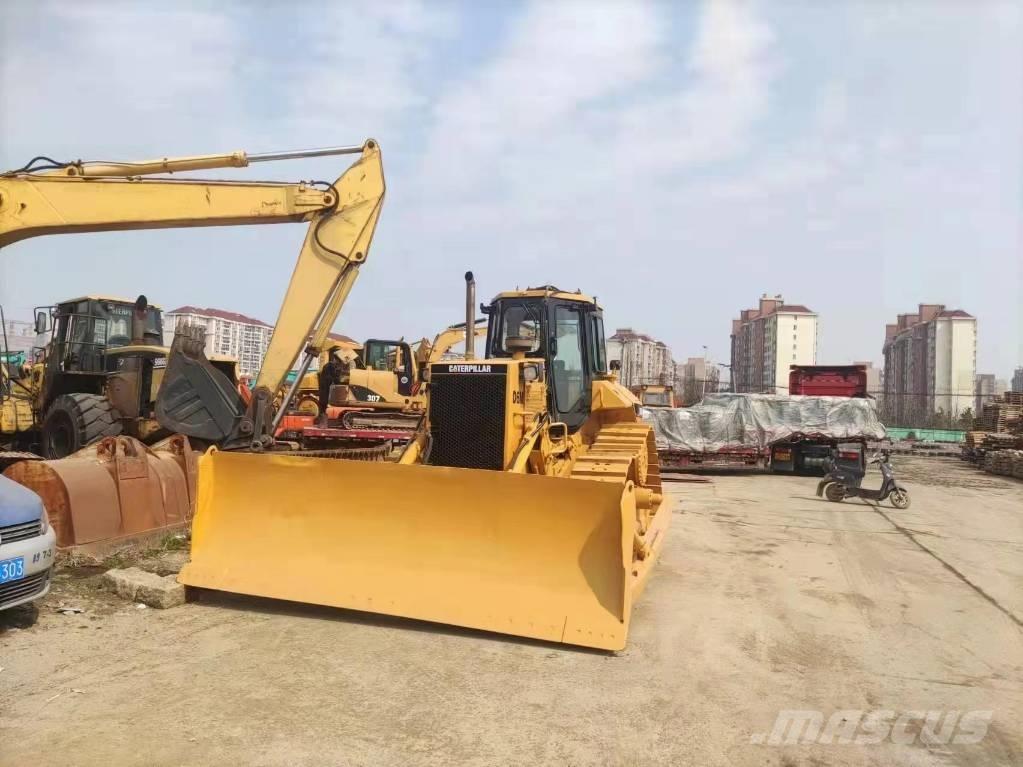 CAT D 6 M Kāpurķēžu buldozeri