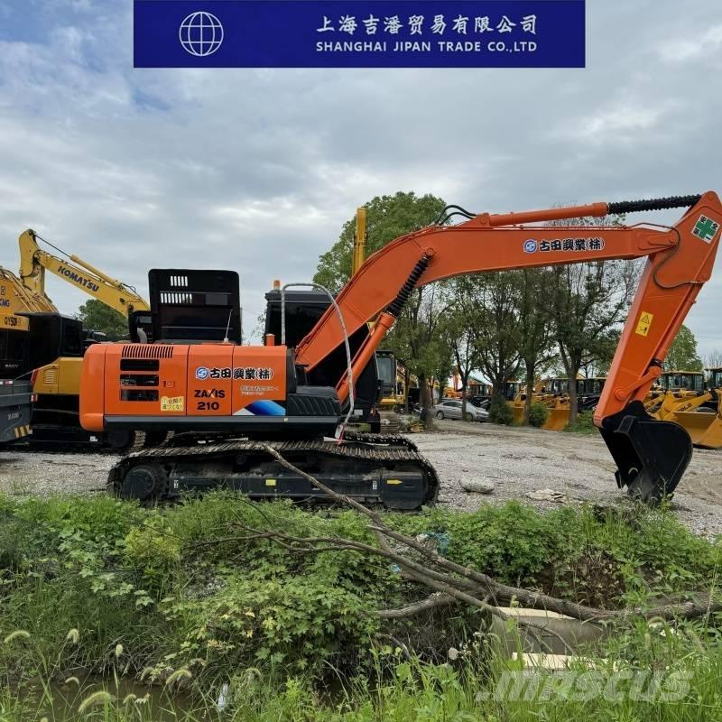 Hitachi ZX 210 Kāpurķēžu ekskavatori