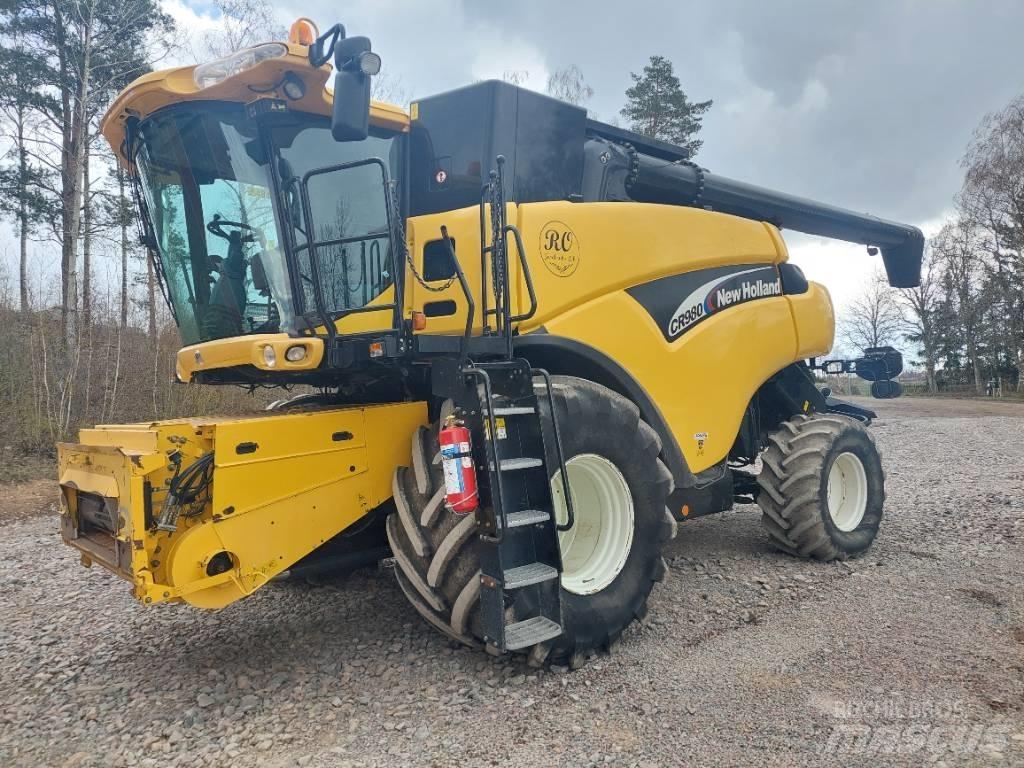 New Holland CR 980 Ražas novākšanas kombaini