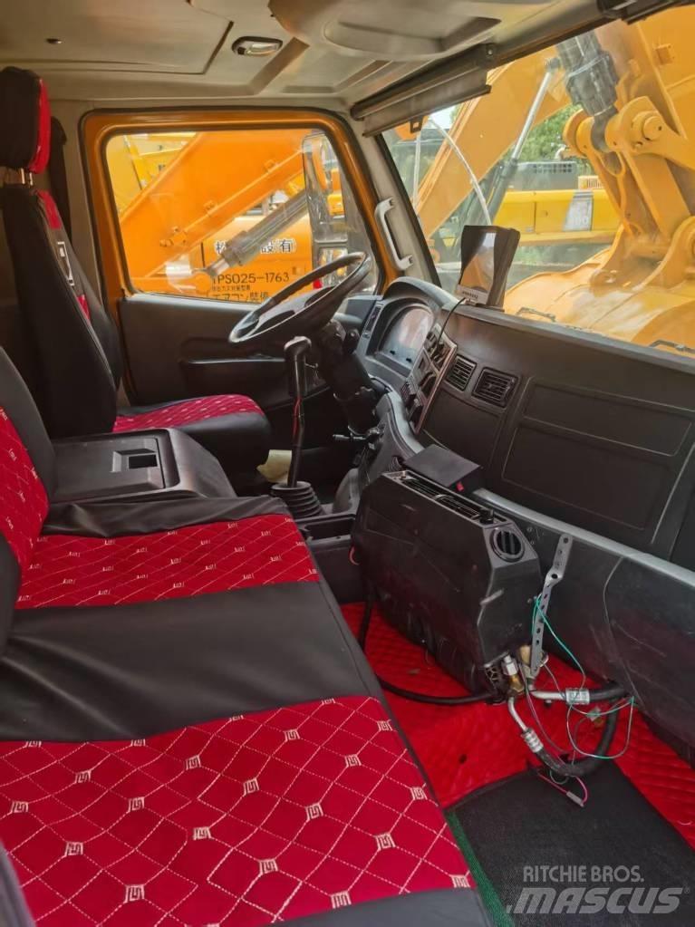 XCMG xct80l5 Visurgājēji celtņi