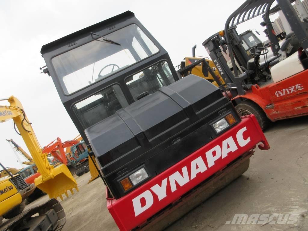 Dynapac CC 421 Divvalču grunts veltņi
