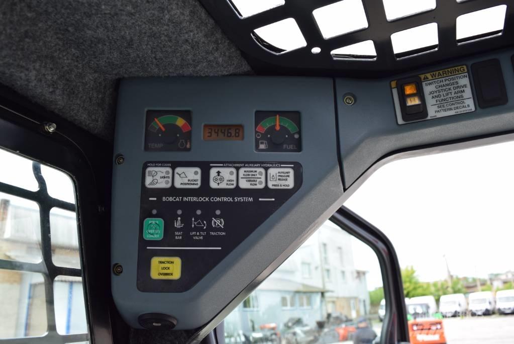 Bobcat S 250 Lietoti riteņu kompaktiekrāvēji