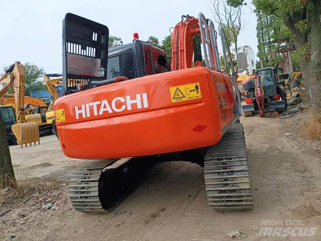 Hitachi ZX120-6 Kāpurķēžu ekskavatori