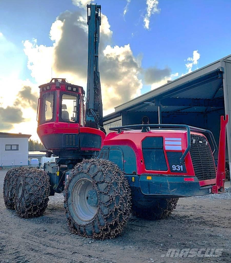 Komatsu 931 Harvesteri