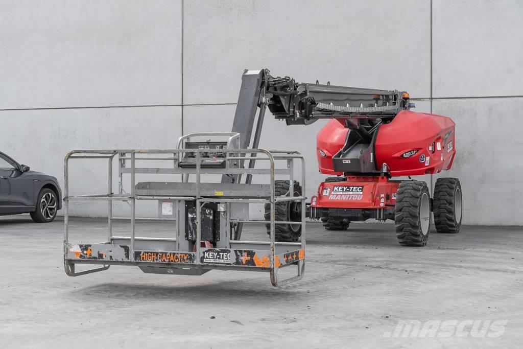 Manitou 220 TJ+ Strēles pacēlāji
