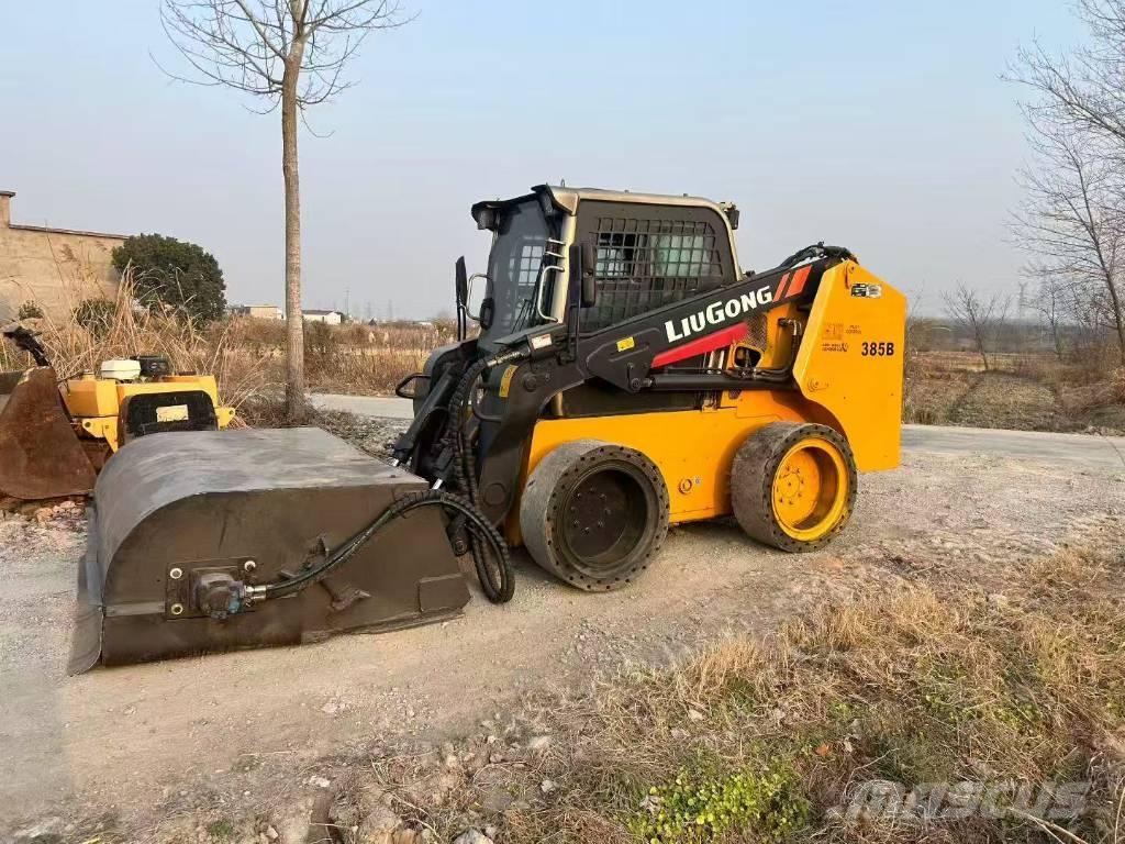 LiuGong 385 B Lietoti riteņu kompaktiekrāvēji
