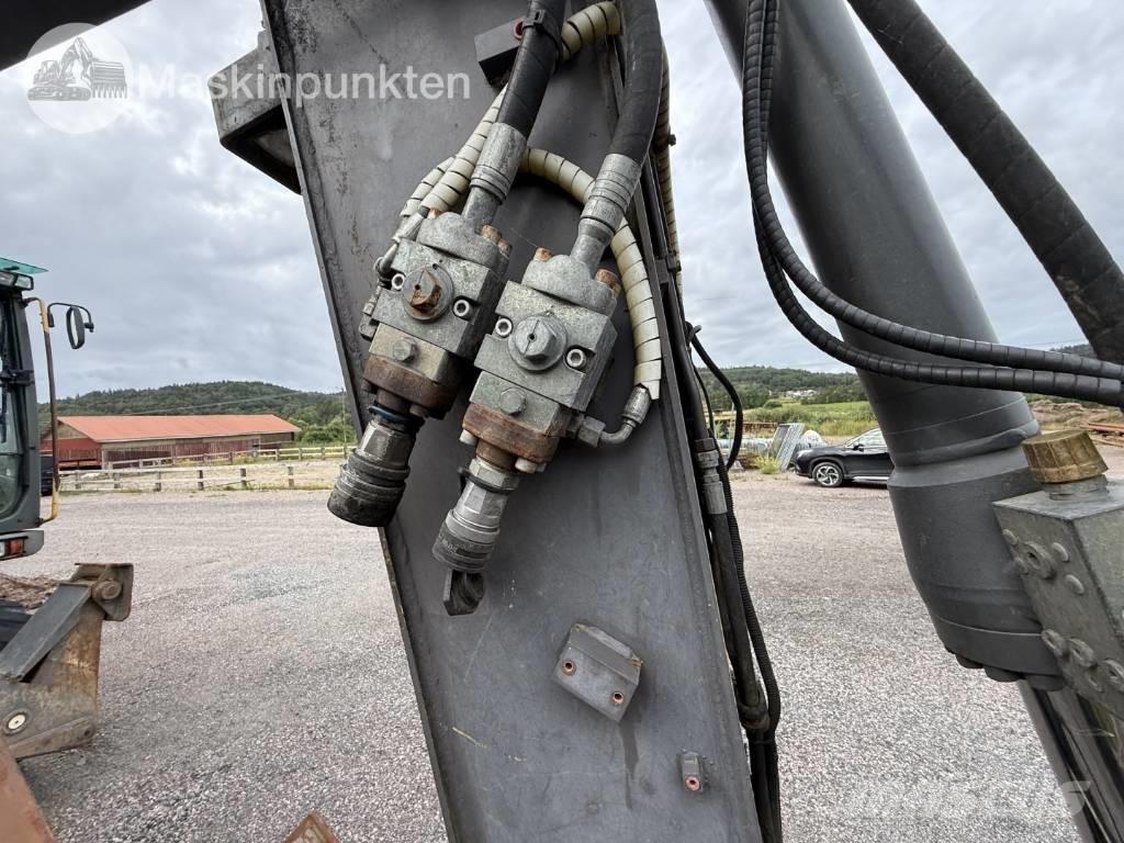 Volvo EW 140 C Ekskavatori uz riteņiem