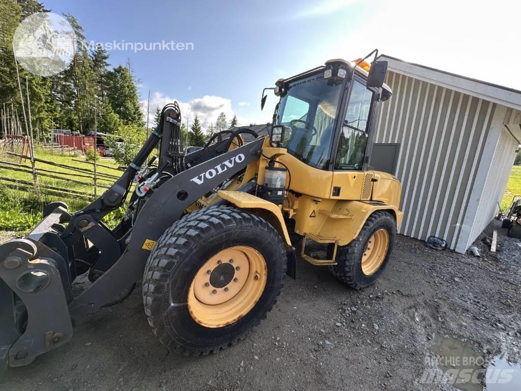 Volvo L 35 G Iekrāvēji uz riteņiem