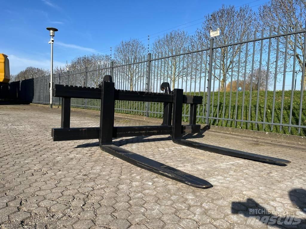 Volvo L90H Forks NEW Dakšas