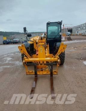 JCB 540-140 Teleskopiskie manipulatori