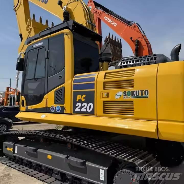 Komatsu PC220-8 Kāpurķēžu ekskavatori