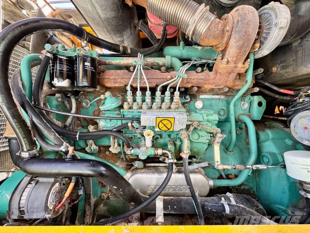 Volvo L 120 D Iekrāvēji uz riteņiem