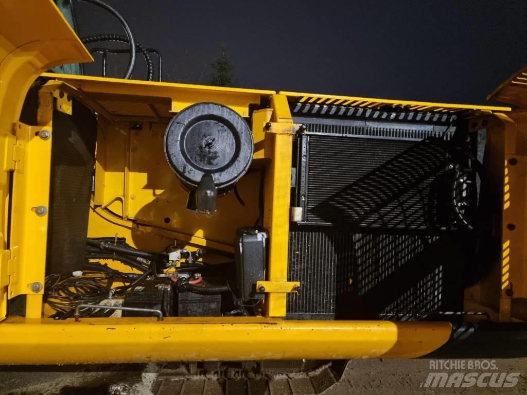 JCB JS 210 LC Kāpurķēžu ekskavatori