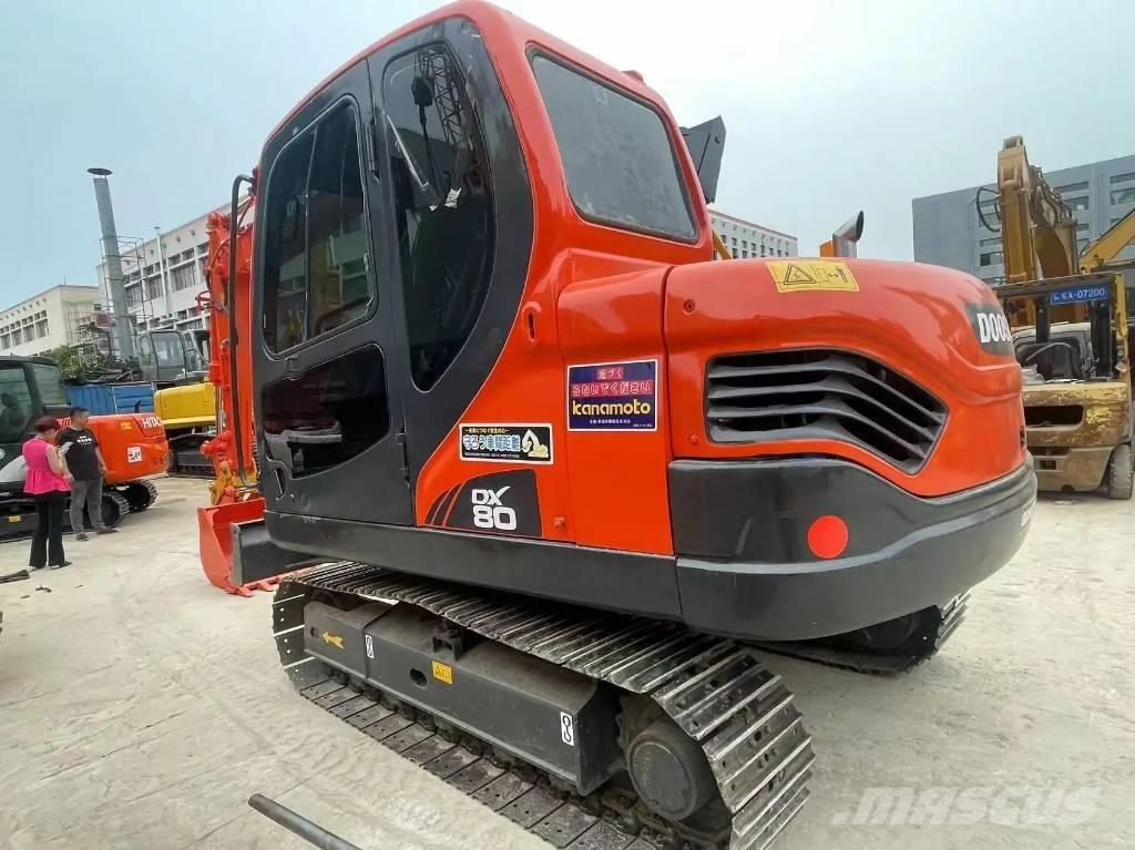 Doosan DX80 Vidēja lieluma ekskavatori 7 t - 12 t