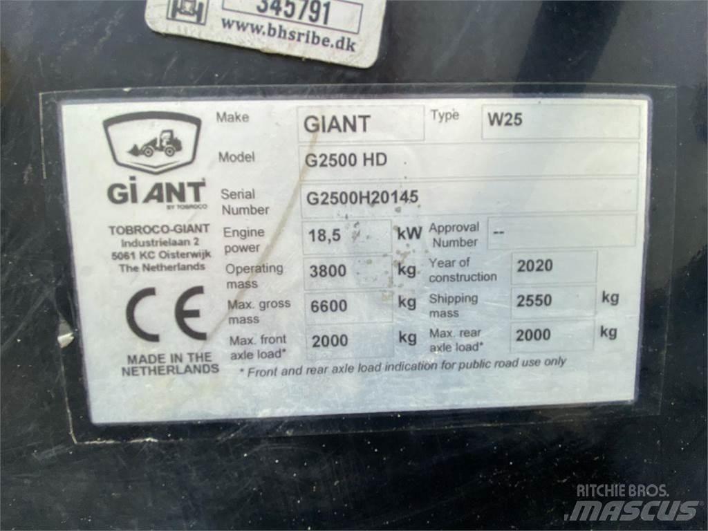 GiANT G2500HD Multifunkcionālie iekrāvēji
