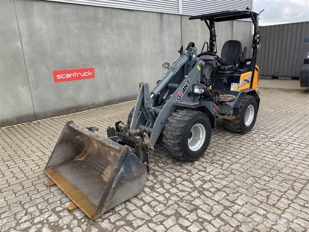 GiANT G2500HD Multifunkcionālie iekrāvēji