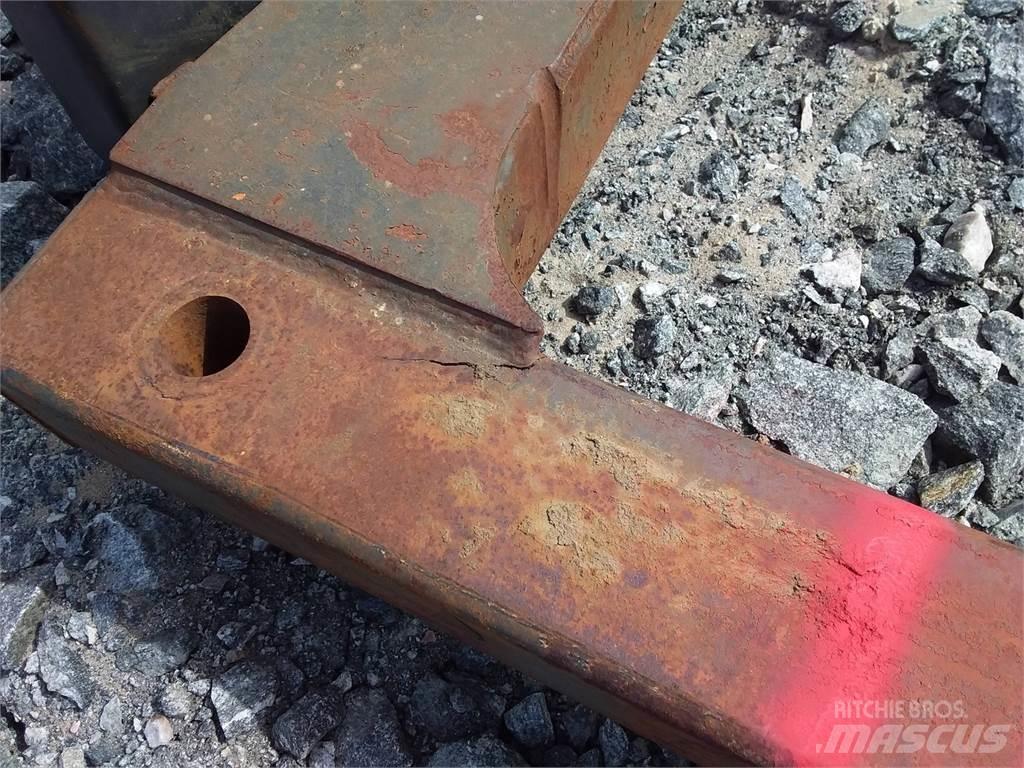 Valmet 890 Citas sastāvdaļas