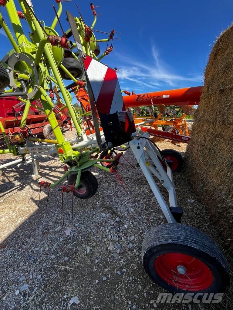 CLAAS Volto 900 T Grābekļi un siena ārdītāji