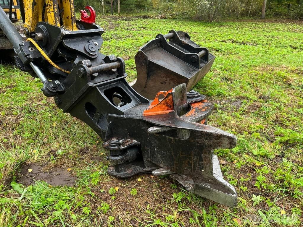Komatsu PC138US-11 Kāpurķēžu ekskavatori