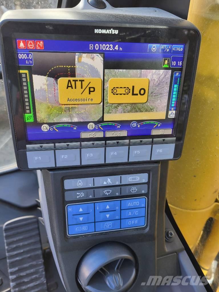 Komatsu PC210LC-11 Kāpurķēžu ekskavatori