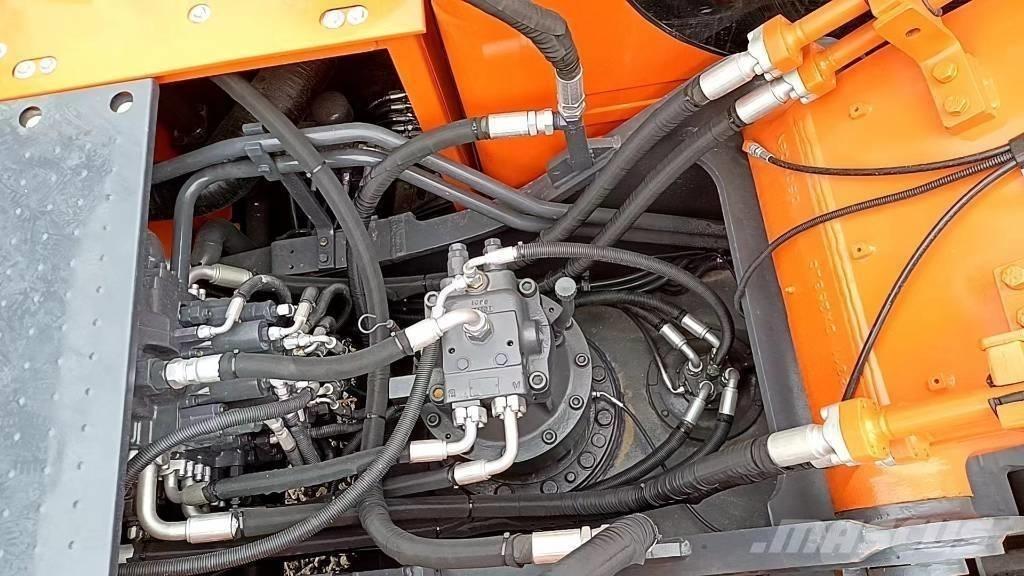 Doosan 225 LC-9 Kāpurķēžu ekskavatori