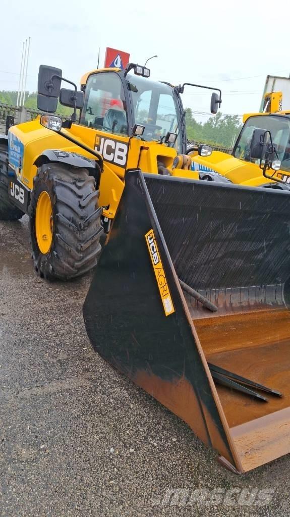 JCB 542-70 Agri Teleskopiskie manipulatori