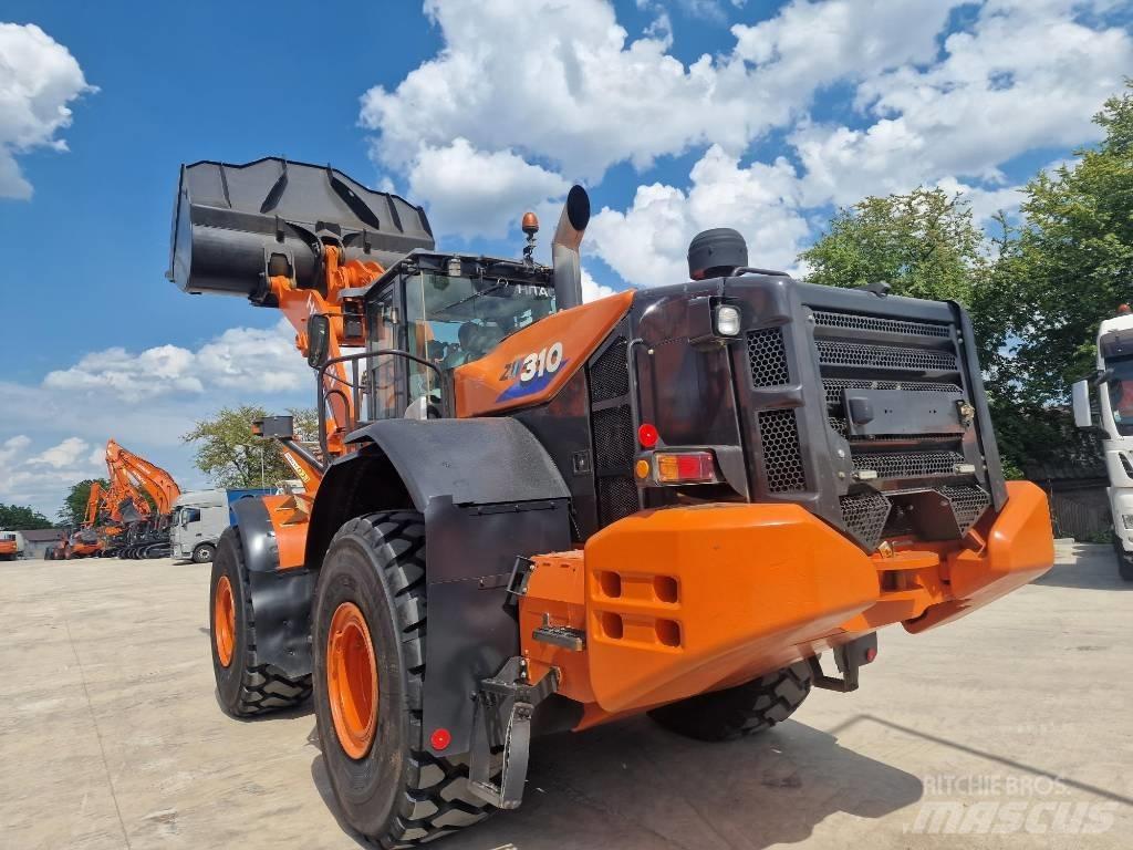 Hitachi ZW 310-6 Iekrāvēji uz riteņiem