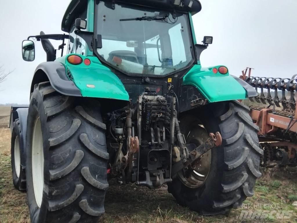 Valtra N 142 D Traktori