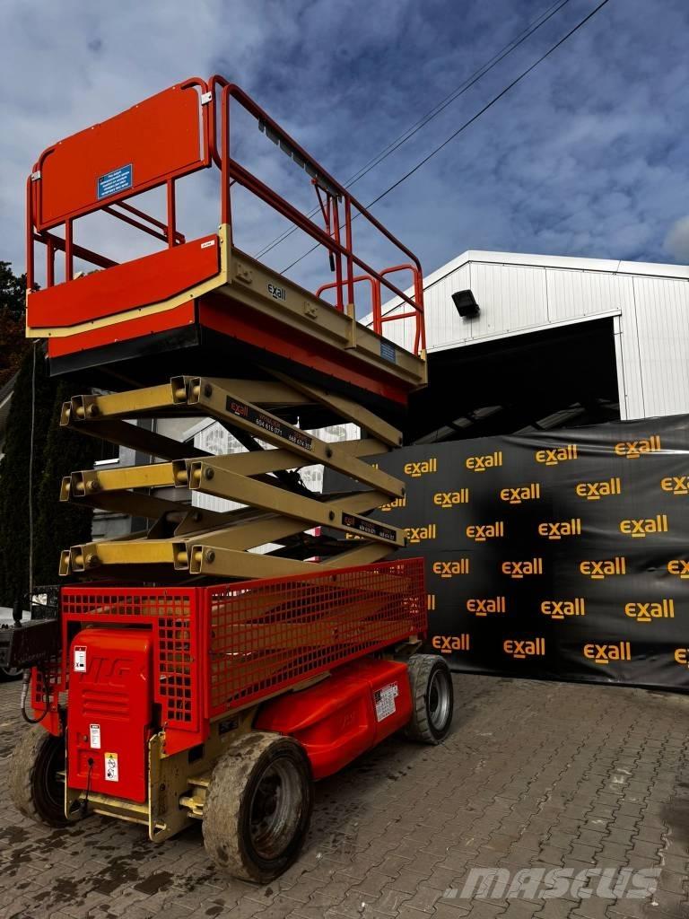 JLG 4069 LE Šķerveida pacēlāji