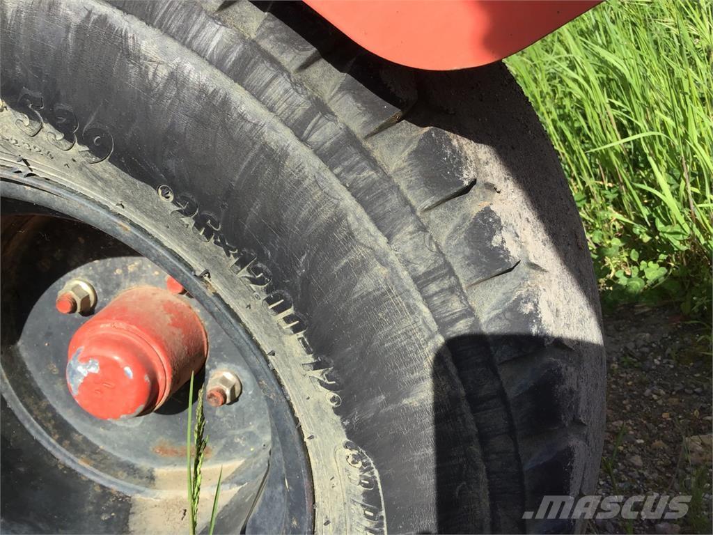 Kuhn GF10601TO Grābekļi un siena ārdītāji