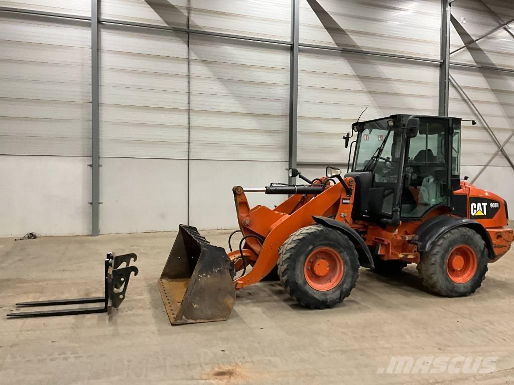 CAT 908 H Iekrāvēji uz riteņiem