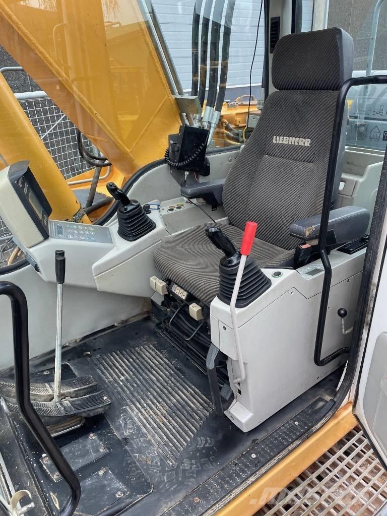 Liebherr R914 Kāpurķēžu ekskavatori