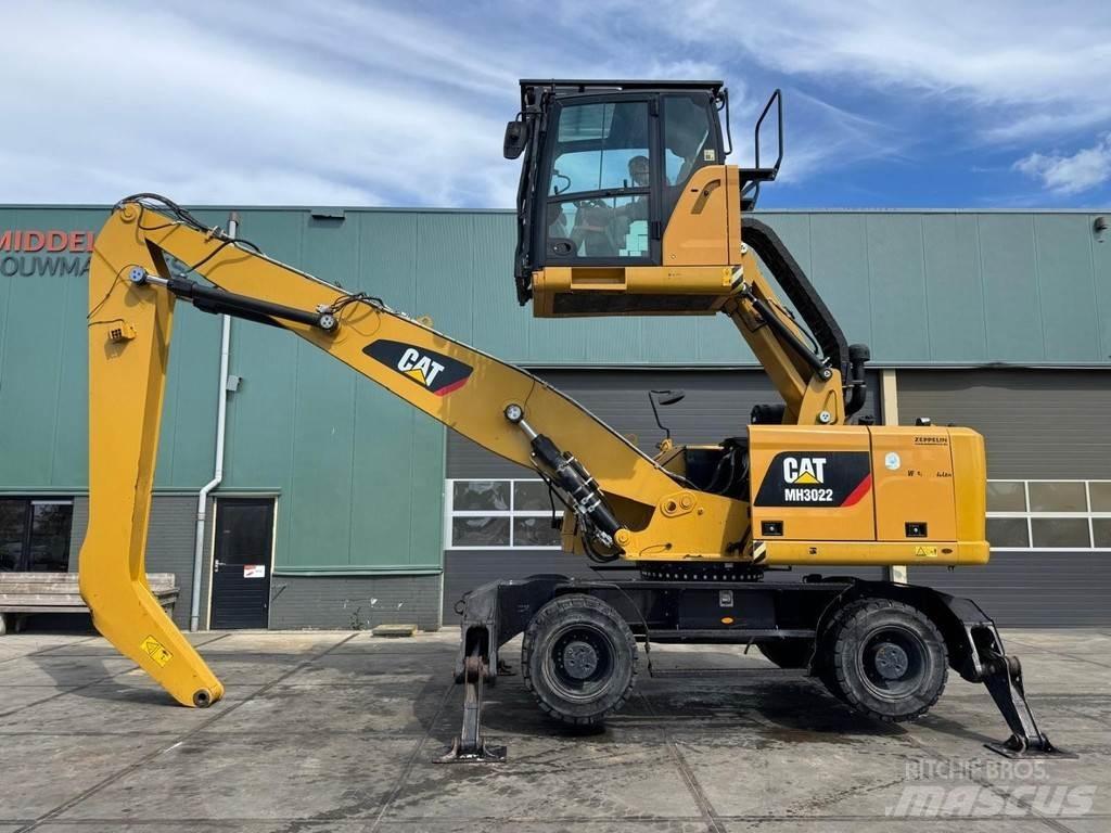 CAT MH3022 Industriālie iekrāvēji