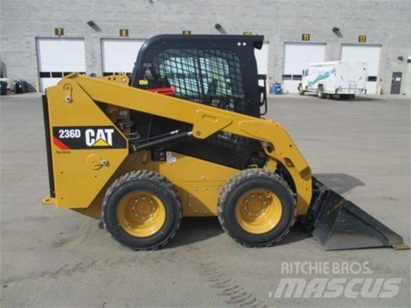 CAT 236 D Lietoti riteņu kompaktiekrāvēji