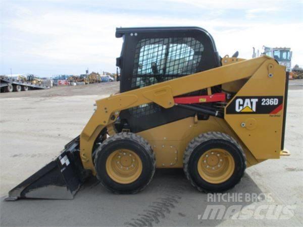 CAT 236 D Lietoti riteņu kompaktiekrāvēji