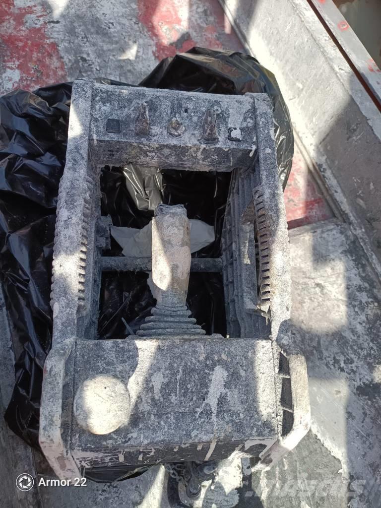 JLG 1930 ES Šķerveida pacēlāji